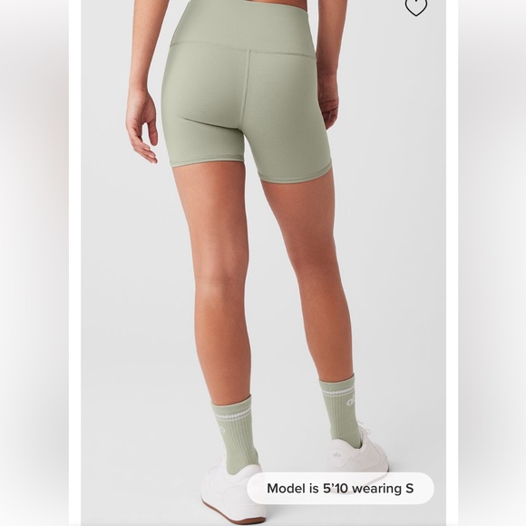 Alo Biker Shorts MUST HAVE COLOR! - Picture 4 of 7